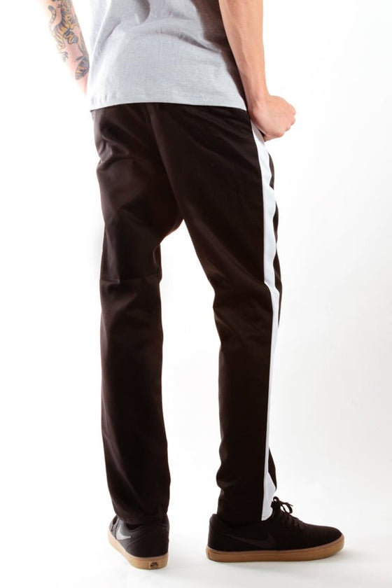 BLACK/WHITE | RACER CHINO - Rustic Dime